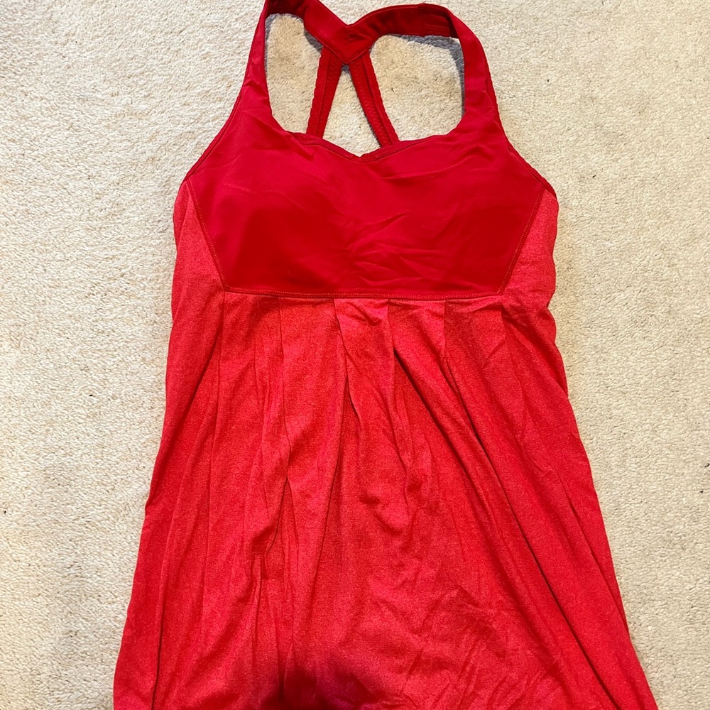 Lululemon tank